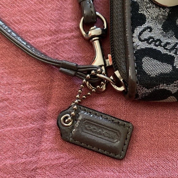 Coach Wallet - Picture 6 of 8